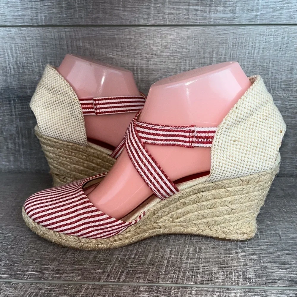 Adrienne Vittadini sz 7.5 Brianna red striped wedge Espadrilles